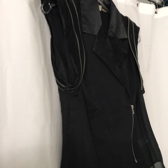 BLVD Vest with Zippers details - Picture 9 of 16